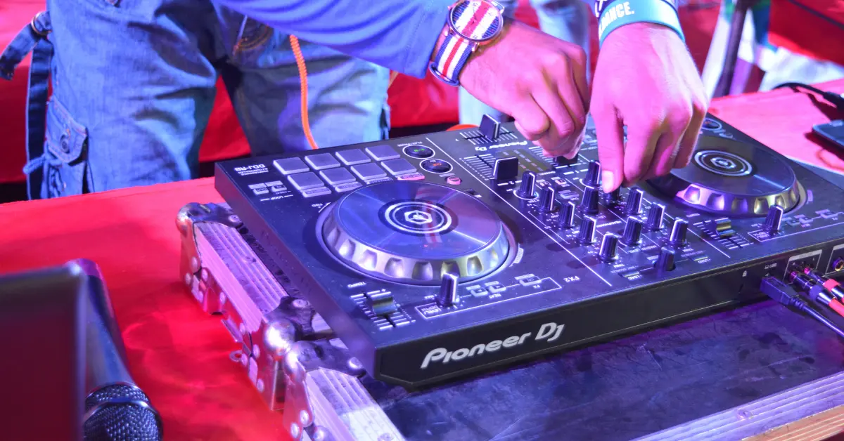 Why DJing can be a great career choice for young music enthusiasts in 2023